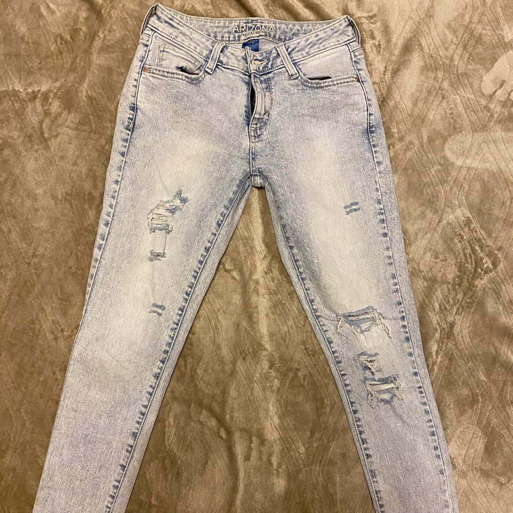 Arizona Jean co distressed jeans